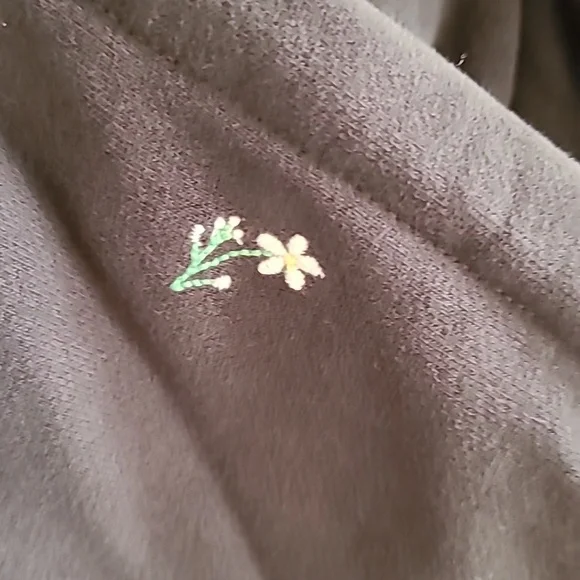 AE zipper hoodie - Picture 7 of 8